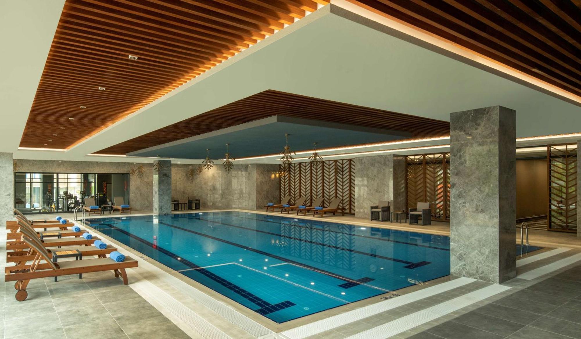 Doubletree By Hilton Manisa Hotell Exteriör bild