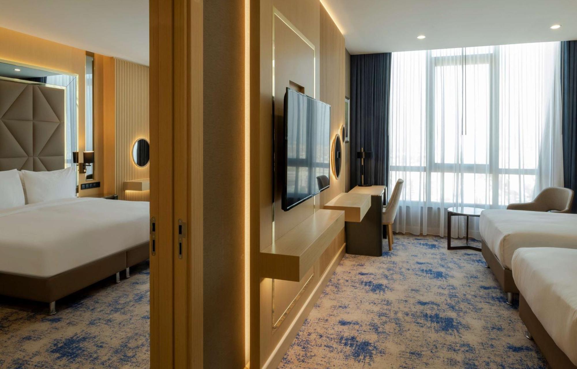 Doubletree By Hilton Manisa Hotell Exteriör bild