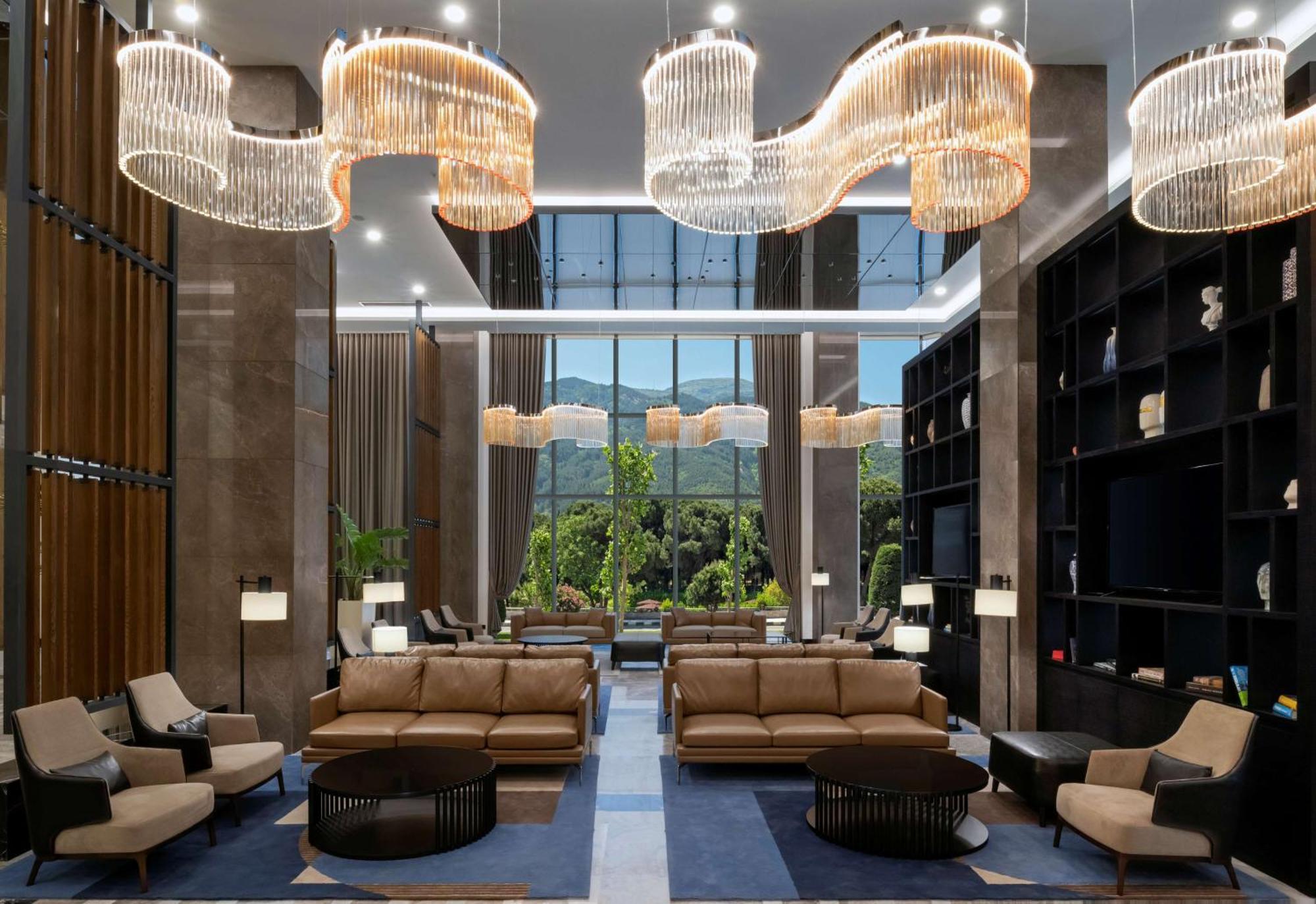 Doubletree By Hilton Manisa Hotell Exteriör bild