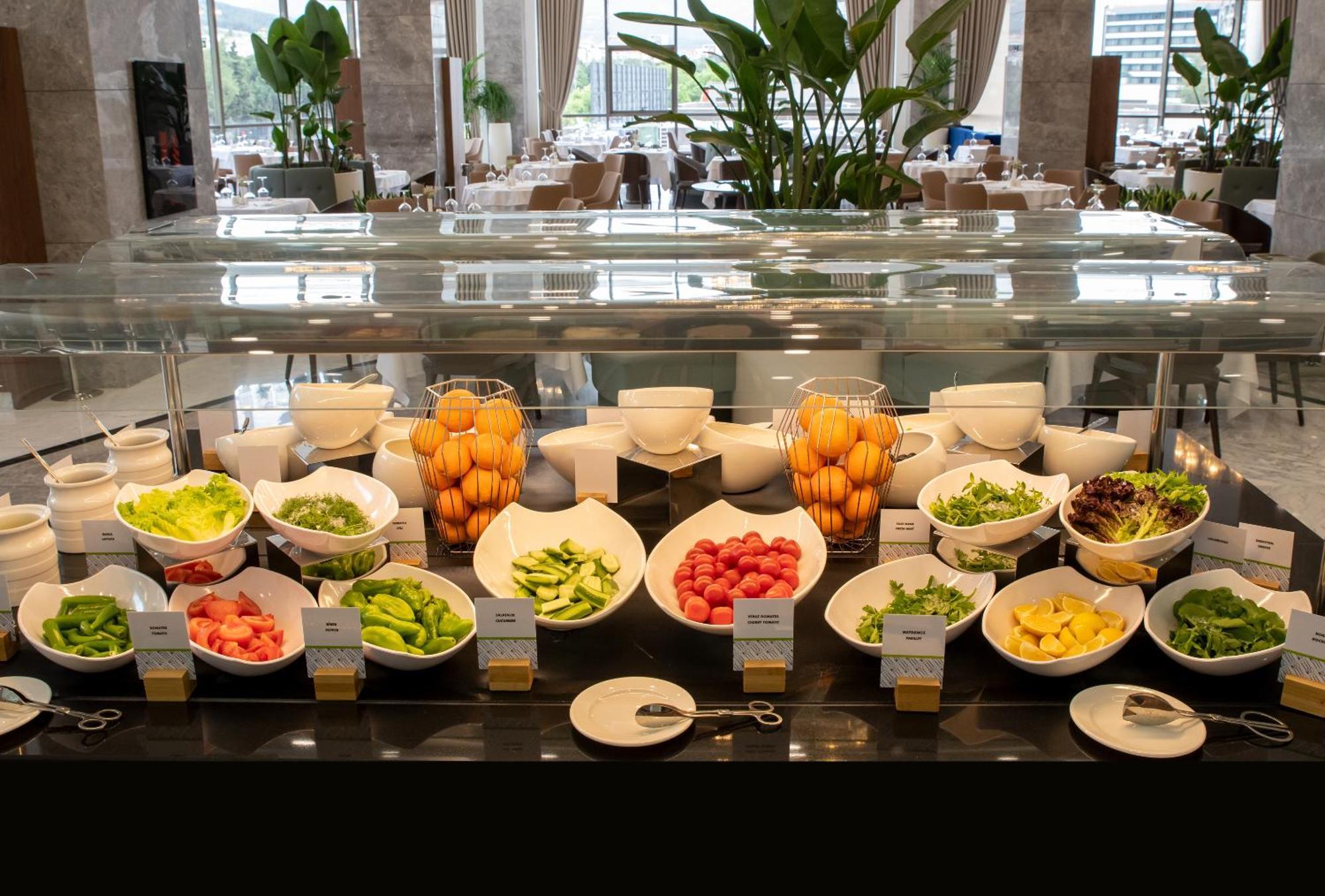 Doubletree By Hilton Manisa Hotell Exteriör bild